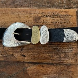 Streets Ahead - Ariel Black Leather Belt, Engraved Silver & Brass Vintage Buckle